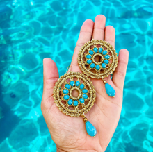 Load image into Gallery viewer, Turquoise Sea Loop